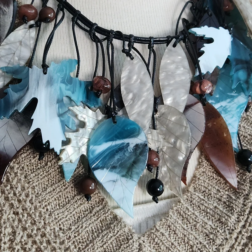 💙Shades of Blue Leaf drop Statement Necklace💙 Metal Free Design - Picture 7 of 15